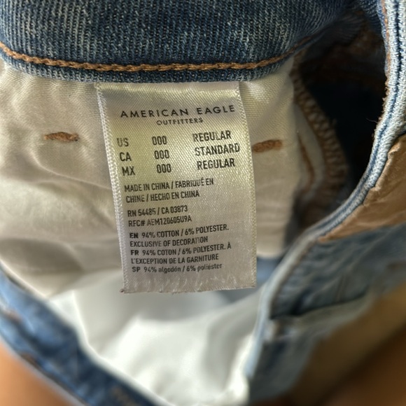 American Eagle Mom jeans - Picture 4 of 4